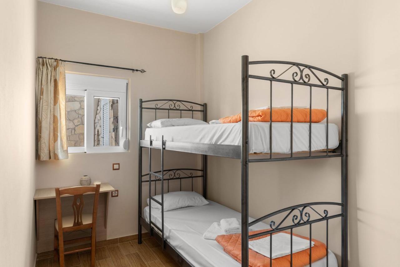 Mathios Apartments Falassarna ฟาลาซาร์นา ภายนอก รูปภาพ