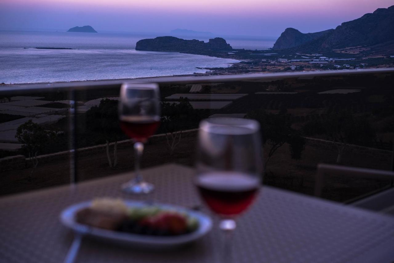 Mathios Apartments Falassarna ฟาลาซาร์นา ภายนอก รูปภาพ